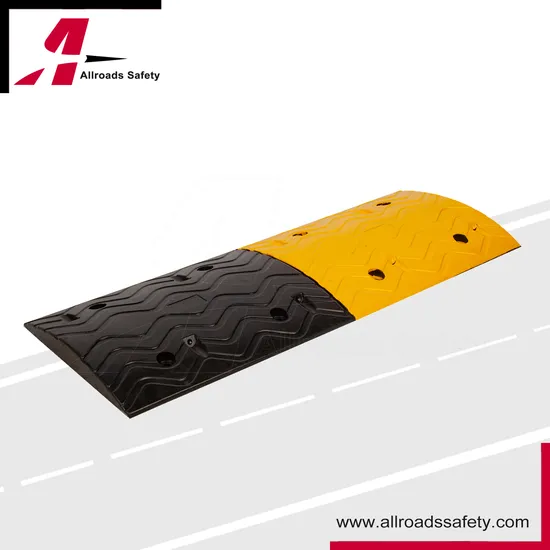 Rubber Striped Speed Bump for Roads & Parking Lots 