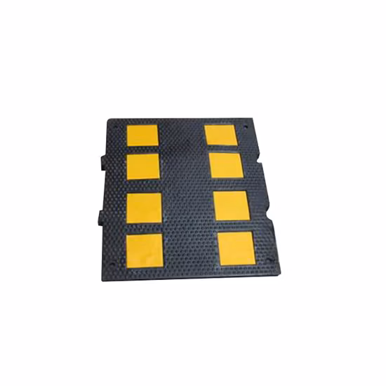 Weatherproof Reflective Visual Rubber Speed Hump Rubber Road Speed Breaker Traffic Safety Bump